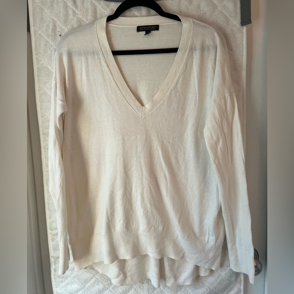 3/$25 LIKE NEW Banana Republic Cotton Cashmere Sweater - Picture 1 of 3